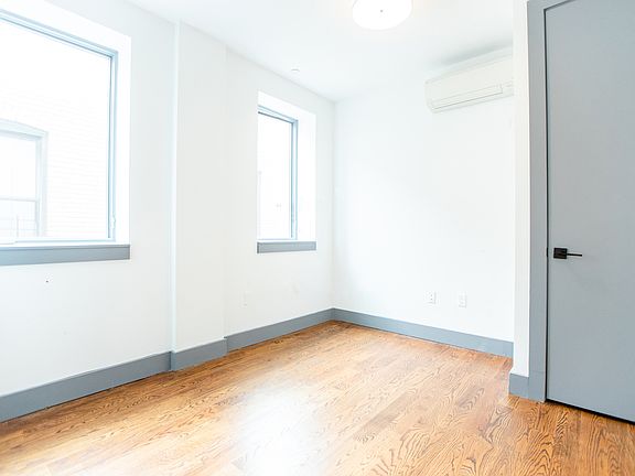 4th image of 1014 Carroll St #2L