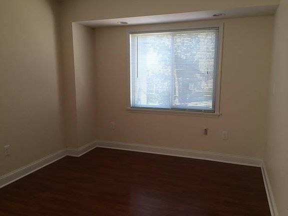3rd image of 1820 Cecil B Moore Ave Floor 3