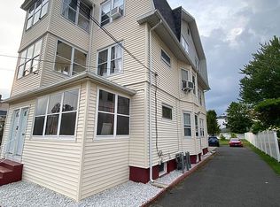 122-124 Arnold St, Hartford, CT 06106