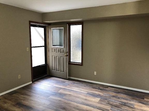 3rd image of 3254 Granger Ave E APT A3