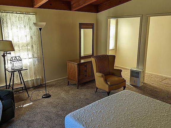 MIL suite bedroom 