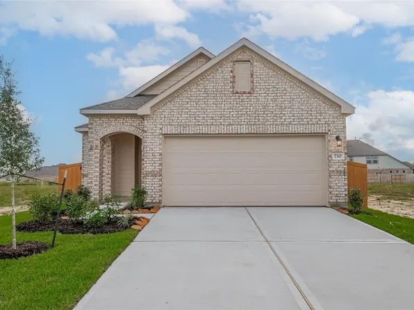 461 Long Branch Dr, Dayton, TX 77535