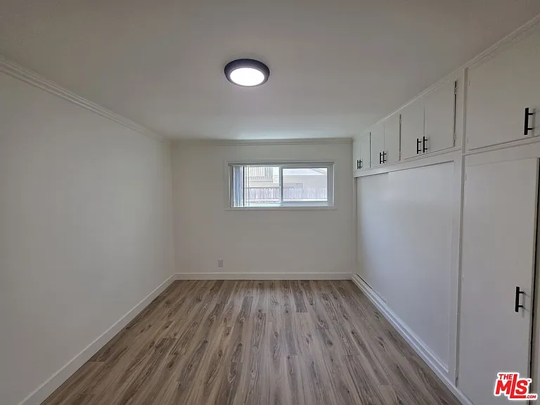 2400 Vanderbilt Ln #2400A — Photo 14