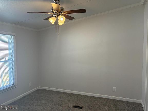 5th image of 7 Roseview Rd