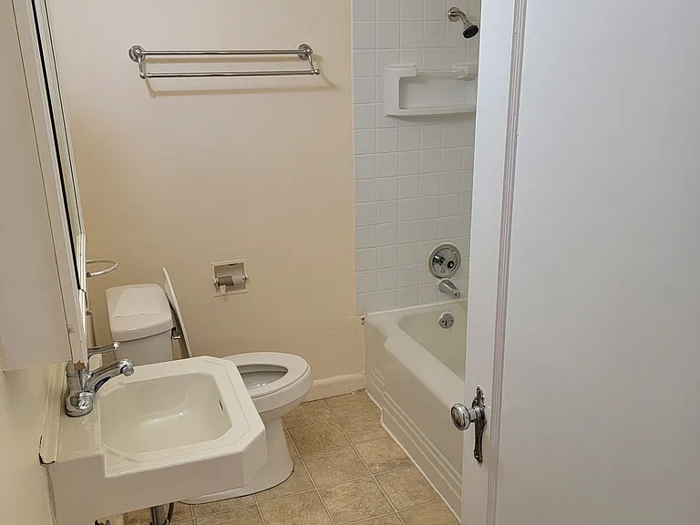 3119 Colby Ave #3 — Photo 11
