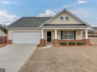 28 Blakewood Ct, Jefferson, GA 30549