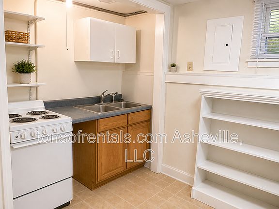 5th image of 26 Craven Hill Cir #5