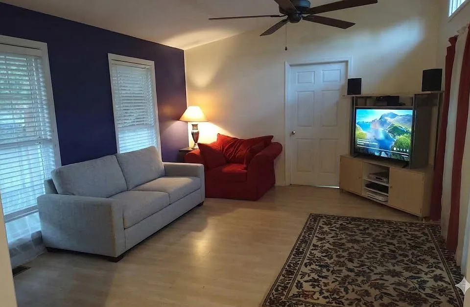 1378 Noel Dr