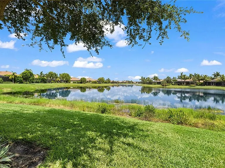 9515 Campanile Cir — Photo 33