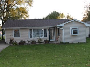 2203 Greengold St, Crest Hill, IL 60403