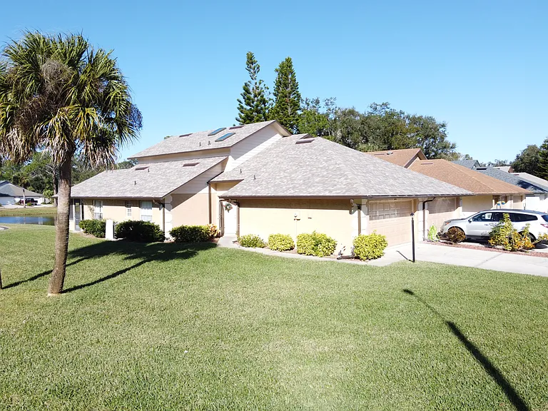816 Brimfield Ct — Photo 42