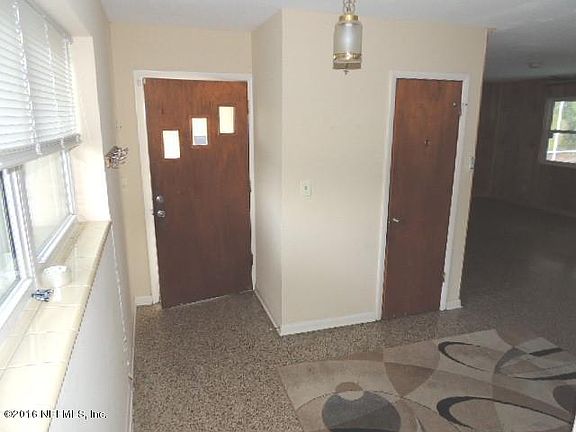 3rd image of 8403 Bengalin Ave