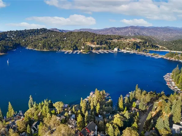 371 Maple Dr, Lake Arrowhead, CA 92352