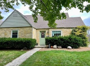 1214 W William St, Champaign, IL 61821