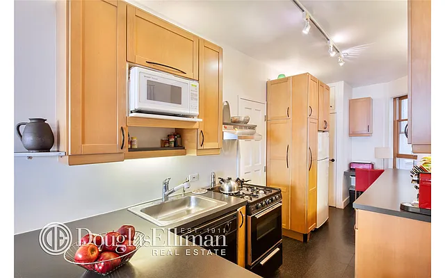 Sold by Douglas Elliman | media 2