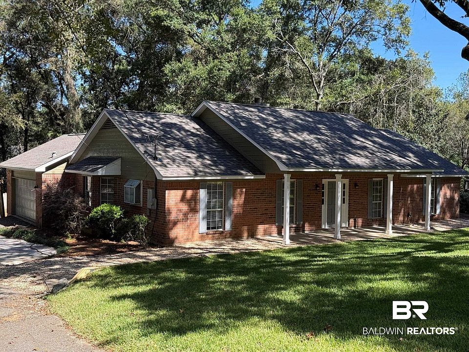 1st image of 8090 Suzanne Way