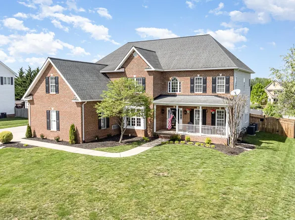 408 Montgomery Ct, Berryville, VA 22611