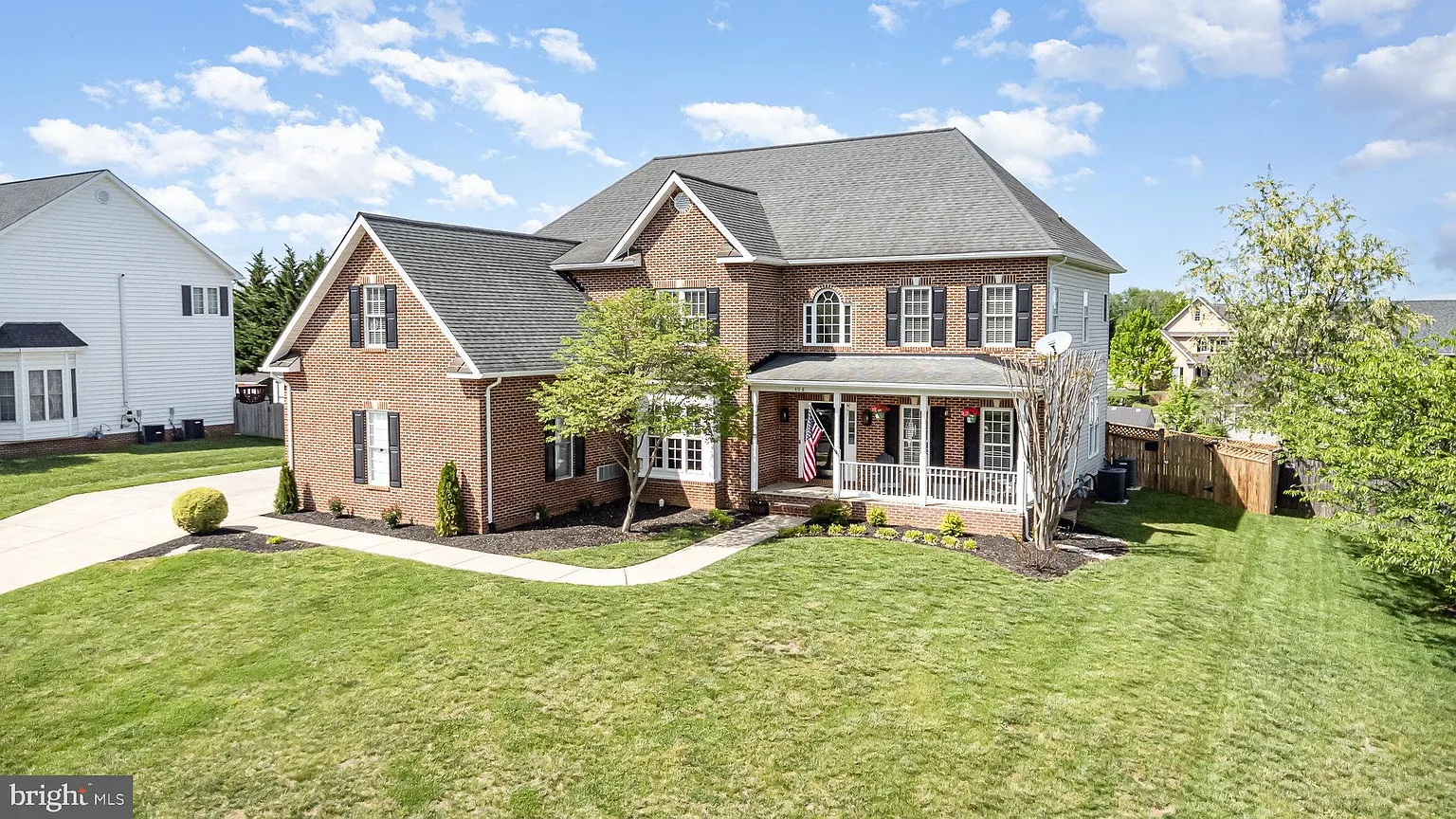 408 Montgomery Ct photo 1