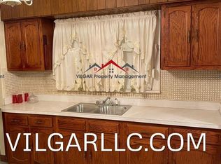 1469 Roosevelt St, Gary, IN 46404