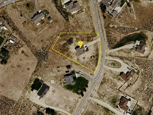 817 Black Oak Dr, Spring Creek, NV 89815