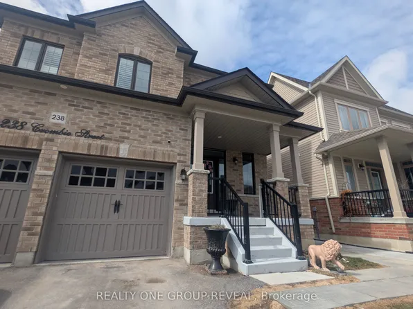 238 Crombie St, Clarington, ON L1C 0T8