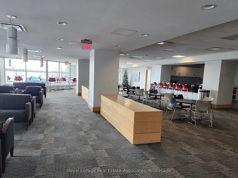 10 Yonge St #507 — Photo 17
