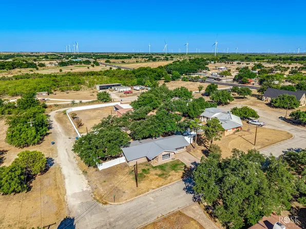 119 Scruggs St, Eden, TX 76837
