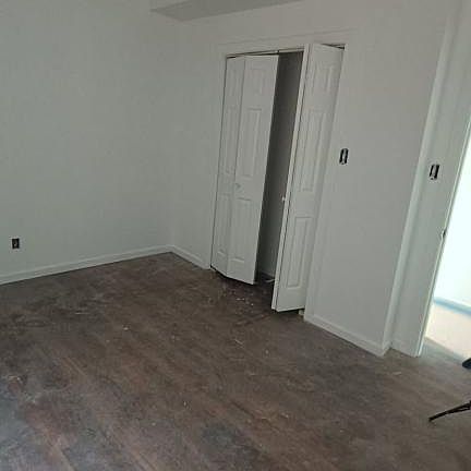 4th image of 533 Connecticut St Floor 2
