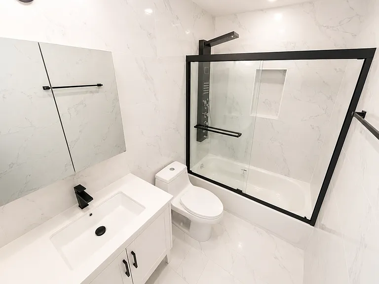 1726 Summerfield St #1L — Photo 17