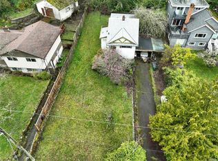 4050 Grange Rd, Saanich, BC V8Z4V3