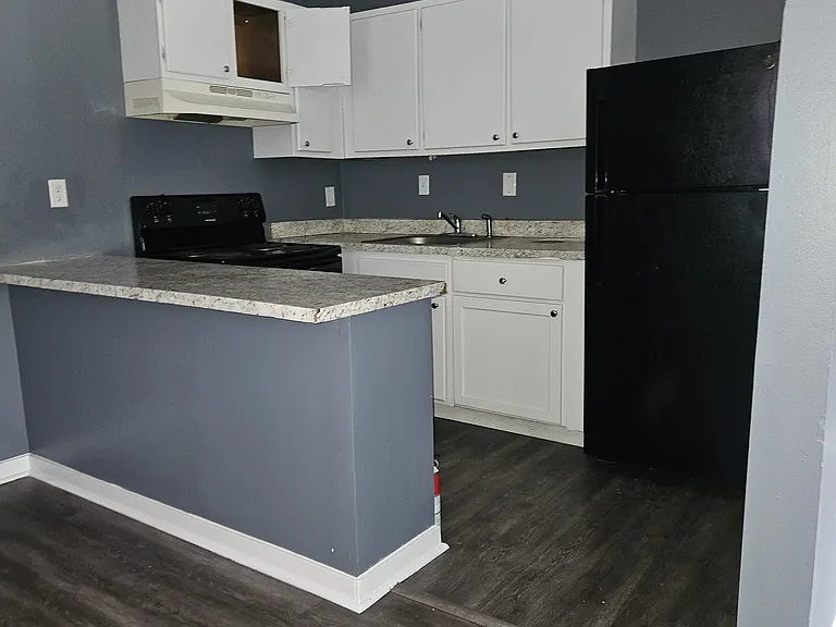 31 Wethersfield Ave #I — Photo 1
