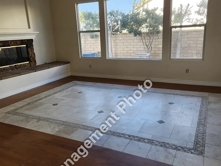 2759 Karoc Ct — Photo 11