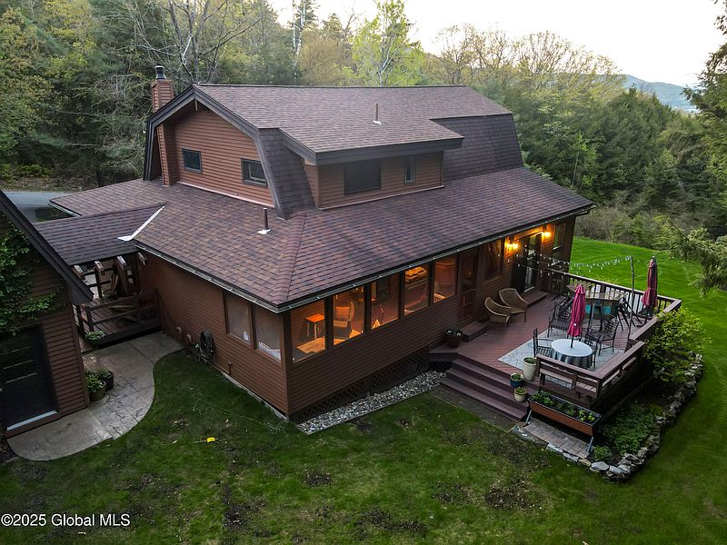 3rd image of 67 Mohawk Mt Road