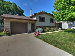 803 Lakeview Dr, La Crosse, WI 54603