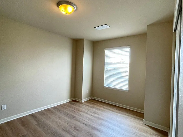 17840 Mimosa St — Photo 26