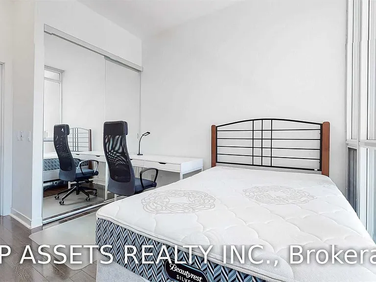 770 Bay St #1202 — Photo 20
