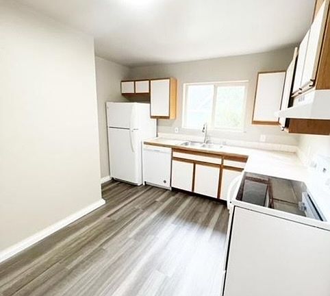 5th image of 321 S Lafayette Ave