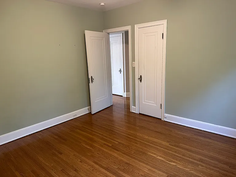 215 W Minnehaha Pkwy #2 — Photo 15