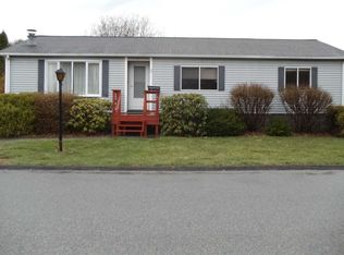 7 Perry Rd, Hyde Park, NY 12538