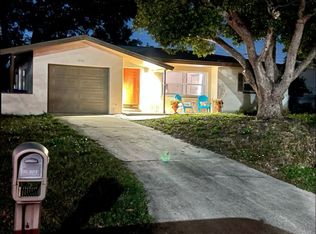 2153 Pocahontas Dr, Largo, FL 33774