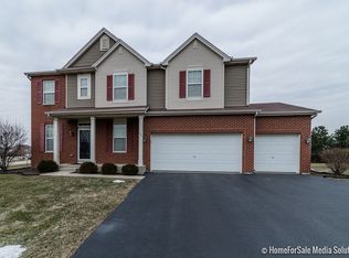201 Bolton Ct, Oswego, IL