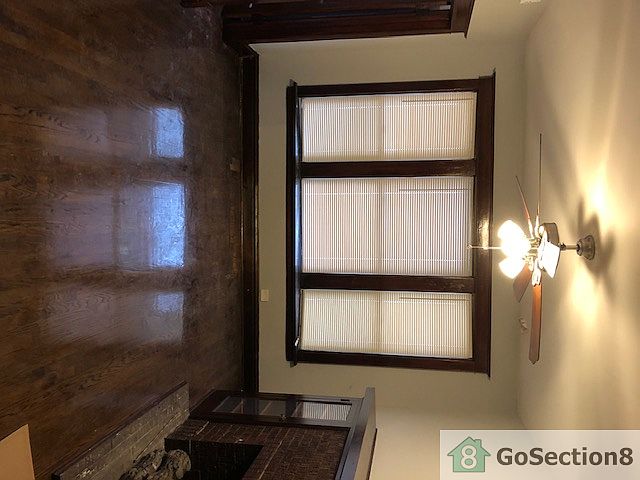 2nd image of 6127 S Maplewood Ave