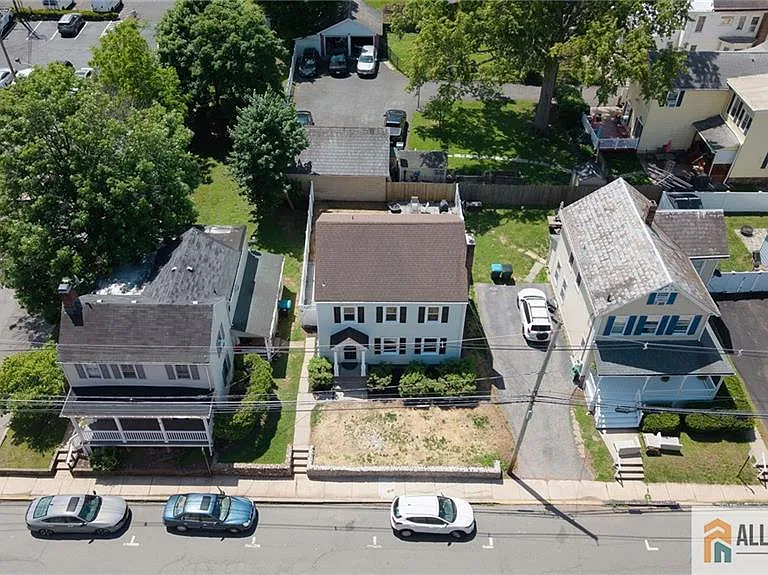 12 Capner St — Photo 5