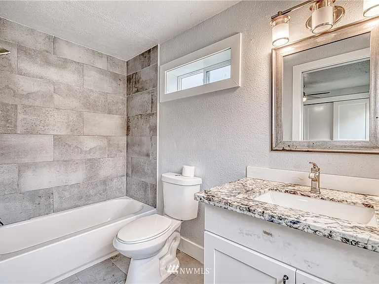 1016 S 37th St — Photo 5