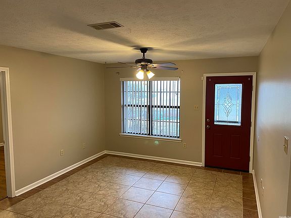 2nd image of 1725 Ozark Dr