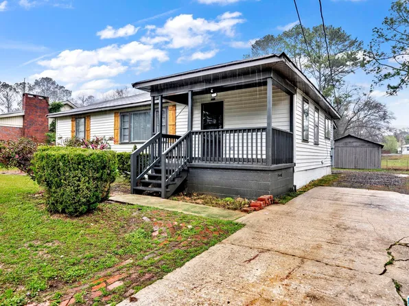 342 Center Ave NW, Graysville, AL 35073