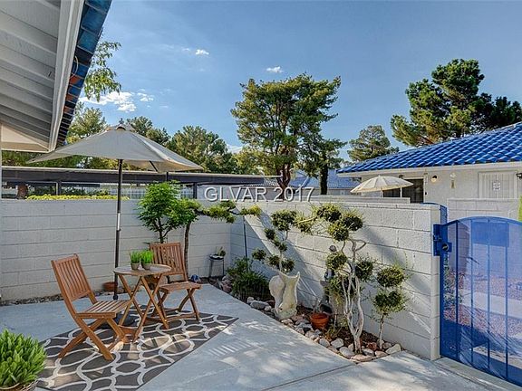 5th image of 2120 Chertsey Dr Unit A