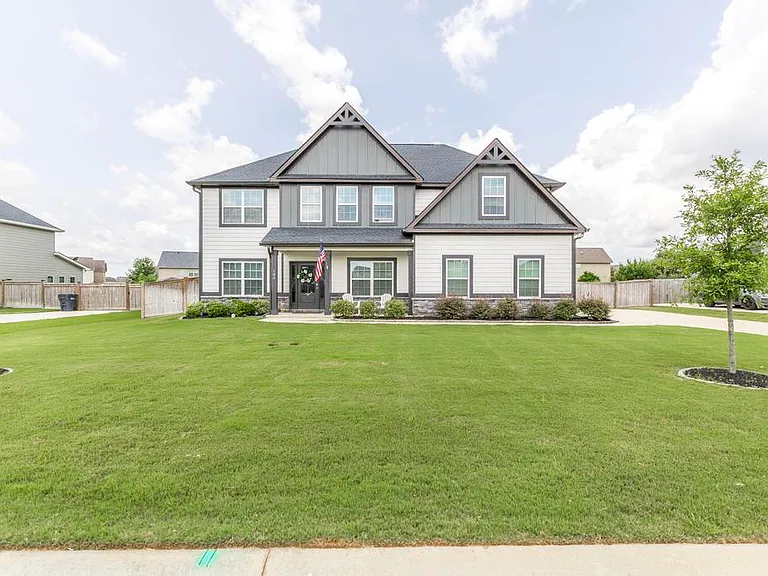 105 Pearl Moss Ln — Photo 3