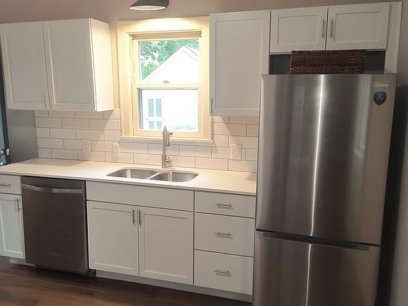 5th image of 1264 Bush Ave