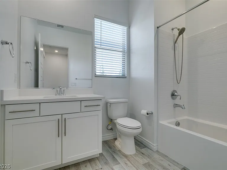 988 Edinburgh Fields Ct — Photo 28